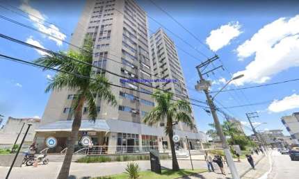 Loja 62.95m², 01 banheiro e 01 vaga na garagem.  Condomínio com segurança 24hrs.  Excelente localização á 5 minutos andando para a estação do metrô