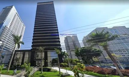 Conjunto Comercial 211m², 07 banheiros e 12 vagas na garagem.   Condomínio com recepção e segurança 24hrs.  Excelente localização entre as Ruas Inhaúm