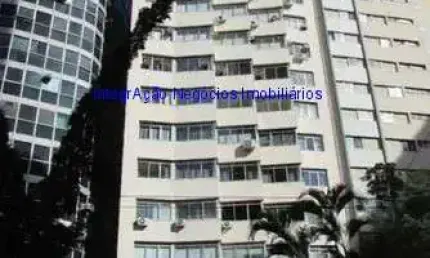 Conjunto comercial mobiliado 110m², 05 salas e 02 banheiros.  condomínio com recepção e segurança.  excelente localização