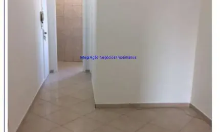 Apartamento 45m², 01 dormitório e 01 banheiro.   condomínio com portaria e segurança 24hrs.  excelente localização á 9 minutos andando para a estação