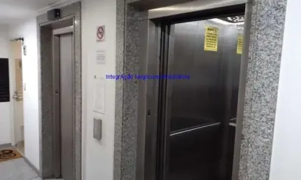 Conjunto comercial 40m², 02 banheiros e 01 vaga na garagem.   condomínio com recepção e portaria 24hrs.  excelente localização á 1 minuto andando para