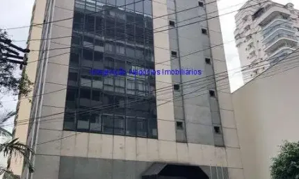 Condomínio com portaria e segurança.  excelente localização á 8 minutos andando para a estação do metrô paraíso; entre as ruas afonso de freitas,
