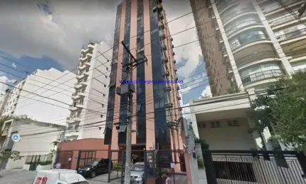Conjunto comercial 35m², 01 banheiro e 01 vaga na garagem.  condomínio com recepção e segurança 24hrs.  excelente localização á 9 minutos andando para