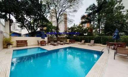 Apartamento 159m², 03 dormitórios (sendo suítes), 05 banheiros e 1 vaga de garagem.  Condomínio com segurança, portaria, piscina, playground