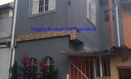 Casa 125m², 13 dormitórios e 03 banheiros.  Excelente localização entre as Ruas Tagipuru, Dona Elisa e Alameda Olga; Próximo da estação do metrô