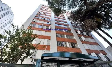 Condomínio com portaria 24hrs, piscina, piscina infantil, academia, salão de festa, jardim e sauna.  excelente localização entre as ruas itacolomi,