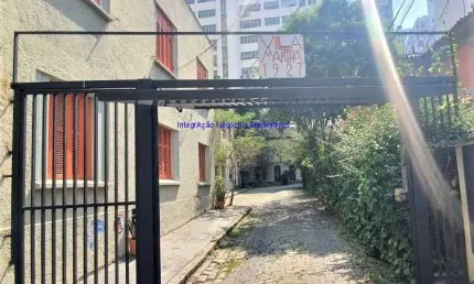 Casa comercial 75m², 02 salas, 01 banheiro e 01 vaga na garagem.  excelente localização entre as ruas rio de janeiro, pernambuco e aracaju.  todas as