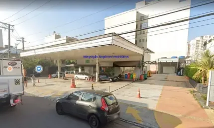 Terreno 623m².  Excelente localização á 10 minutos andando para a estação do metrô Marechal Deodoro; Entre as Ruas Lopes Chaves, Barras Funda