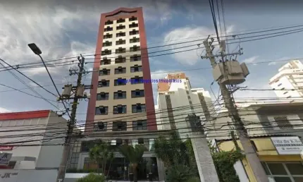 Conjunto comercial 47m², 01 banheiro e 01 vaga na garagem.  condomínio com portaria e segurança 24hrs.  excelente localização entre as ruas comendador