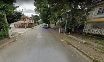 Terreno 288m².  Excelente localização entre a Rua Califórnia e Avenida dos Bandeirantes.   Todas as informações aqui anunciadas são fornecidas pelo
