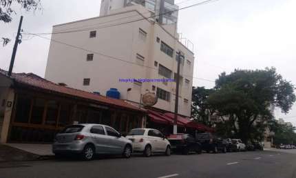 Conjunto comercial 80m², 04 salas, 01 banheiro e 01 vaga na garagem.   Excelente localização entre as Ruas Pascal e Sebastião Paes.  Todas as informaç