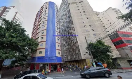 Condomínio com seguranã e portaria 24hs.  excelente localização, a 9 minutos andando para a estação do metrô higienópolis-mackenzie;