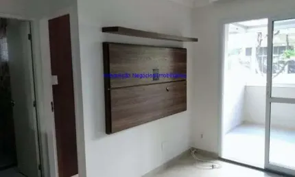 Apartamento de 39m², 01 dormitório, 01 sala, 01 cozinha, 01 área de serviço, 01 banheiro e 01 vaga na garagem.  Área de lazer com piscina,