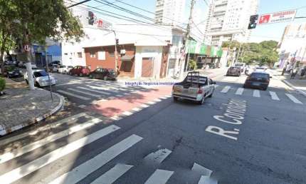 Loja 108m² e 02 banheiros.  Excelente localização, entre as Ruas Clélia, Caio Graco e Vespasiano; Próximo da estação de trem Lapa.