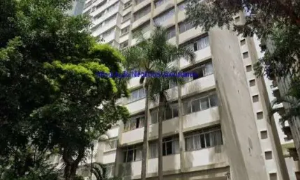Portaria com Segurança e Portaria.  Excelente localização, à 9 minutos andando para a Estação do Metrô Trianon Masp, entre as Ruas Rocha, Doutor Seng