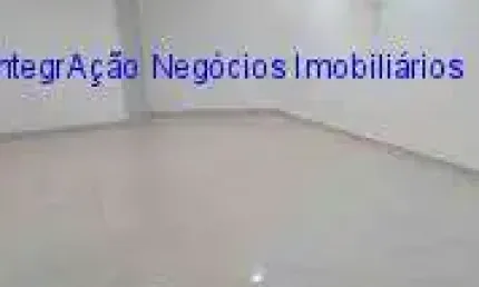 Loja  431m², frente com 5m², pé direito de 5m², piso em porcelanato branco, forro e luminárias novas, porta elétrica, banheiro para deficiente.