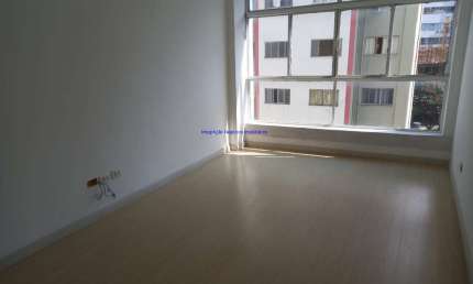 Conjunto comercial 100m², 04 salas, 02 banheiros, 02 copas e uma recepção.   Excelente localização entre as Ruas Francisca Miquelina, Aguiar de Barros