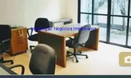 Sobrado Comercial 415m², 07 salas, 04 banheiros, 06 vagas na garagem. Ótima localização, em frente ao parque Ibirapuera. Estamos à disposição.