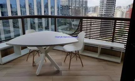 Apartamento studio 46m², 01 dormitório, 01 banheiro e 02 vagas na garagem.   condomínio com portaria, segurança 24hrs, piscina, salão de festa.