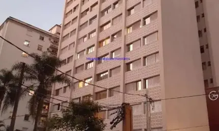Apartamento 107m², 02 dormitórios (sendo 01 suíte), 02 banheiros e 01 vaga de garagem.  condomínio com portaria e segurança.  excelente localização
