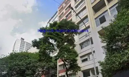 Apartamento studio 30m² e 01 banheiro.  condomínio com portaria e segurança.  excelente localização á 9 minutos andando para a estação do metrô