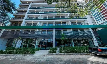 Apartamento 29m², 01 dormitório e 01 banheiro; (fotos ilustrativas).  condomínio com portaria, segurança, academia, lavanderia e salão de festas.