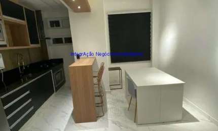 Apartamento 42m², 01 dormitório e 01 banheiro.  Condomínio com portaria e segurança.  Excelente localização