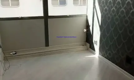 Conjunto Comercial 28m² e 01 banheiro.  Condomínio com recepção e segurança.  Excelente localização á 7 minutos andando para a estação do metrô