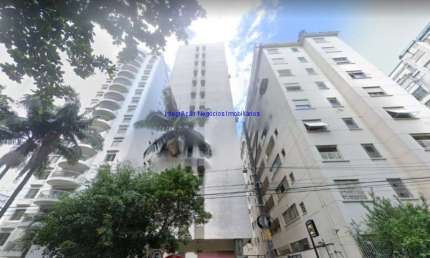Conjunto Comercial 35m², 01 banheiro e 01 vaga na garagem.  Condomínio com recepção e segurança 24hrs  Excelente localização.