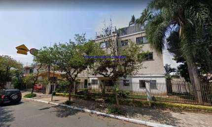 Apartamento 139m², 02 dormitórios, 01 banheiro e 01 vaga na garagem.   Condomínio com portaria.  Excelente localização
