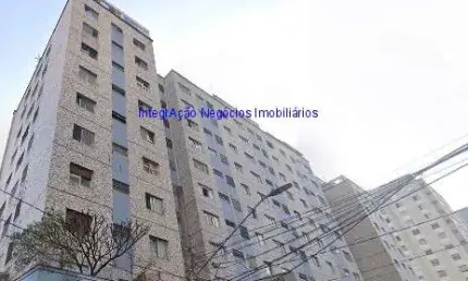 Apartamento com 51m², 01 dormitório, 01 banheiro e 01 vaga na garagem.  condomínio com segurança e portaria.  ótima localização