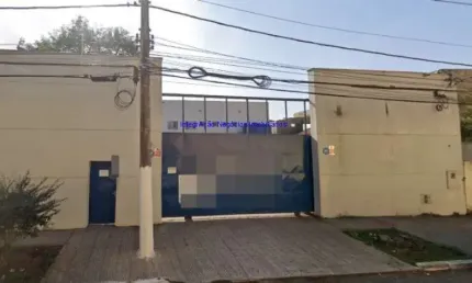 Galpão 2.200m².  Excelente localização entre as Avenidas Do Pedro I, Teresa Cristina e Rua Doutor Ricardo Daunt.