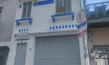 Prédio 230m² e 02 banheiros.  excelente localização, á 6 minutos andando para a estação do metrô consolação; entre as ruas augusta, frei caneca