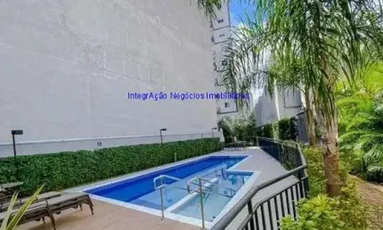Apartamento studio 28m², 01 dormitório e  01 banheiro.  condomínio com segurança, portaria, piscina, academia, salão de festas e playground.