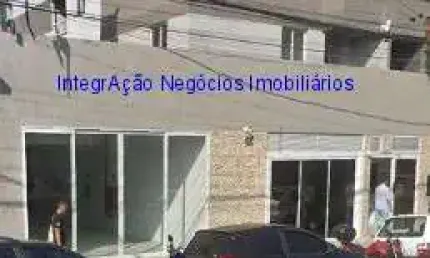 Loja 400m² e 02 banheiros.  Excelente localização, entre as Ruas Caio Graco, Faustolo e Duílio; Próximo da estação de trem Agua Branca.