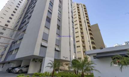 Apartamento 98,63m², 03 dormitórios (sendo 01 suíte), 02 banheiros e 01 vaga de garagem.  Condomínio com portaria e Segurança.  Excelente localização
