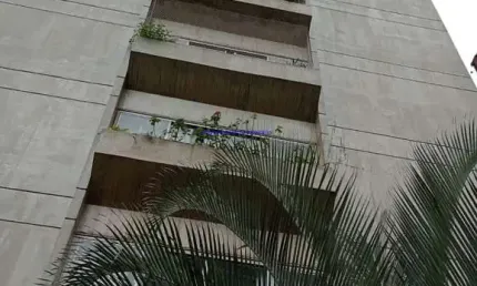 Apartamento 100m², 02 dormitórios, 02 banheiros e 01 vaga de garagem.  condomínio com portaria e segurança.  excelente localização