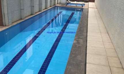 Condomínio com portaria, segurança 24hrs, piscina, piscina infantil, academia, churrasqueira, salão de festa, salão de jogos, playground e jardim.