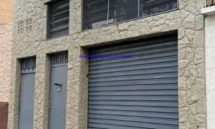 Galpão 240m², 02 banheiros e 01 vaga na garagem.  Excelente localização entre as Ruas Conselheiro Carrão, Rui Barbosa e Manuel Dutra