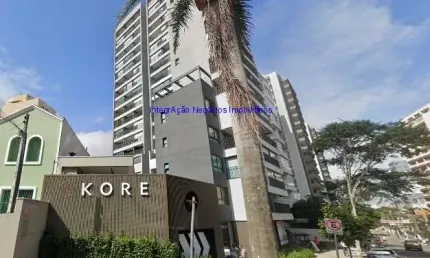 Apartamento studio mobiliado 22m² 01 dormitório e 01 banheiro.  condomínio com portaria , churrasqueira, academia e piscina.  excelente localização