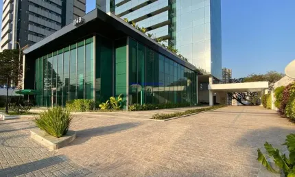 Prédio 10.639m², 25 pavimentos, 01 loja térreo, 175 vagas de garagem e 03 subsolos.  Excelente localização á 4 minutos andando para a estação do metrô