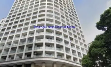 Conjunto comercial 65m², 01 copa e 01 banheiro.  condomínio com segurança e portaria.  excelente localização á 9 minutos andando para a estação