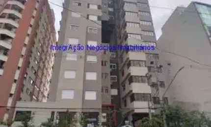 Apartamento 35m², 01 dormitório, 01 banheiro e 01 vaga na garagem.  Condomínio com portaria, segurança 24hrs, piscina e espaço goumert.