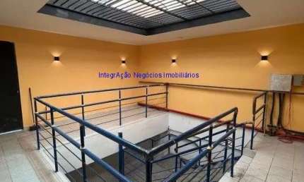 Prédio 1000m², 10 salas e 05 banheiros .  Excelente localização entre as Ruas Jaceguai, Jandaia e Maria Paula.