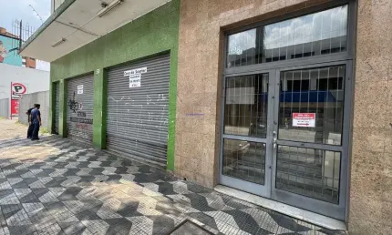 Loja 88,97m² e 02 banheiros.  excelente localização, á 10 minutos andando para a estação do metrô santa cecilia; entre as ruas conselheiro nebias