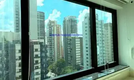 Conjunto Comercial 34m², 01 sala e 01 banheiro.  Condomínio com recepção e segurança.  Excelente localização á 5 minutos andando para a estação