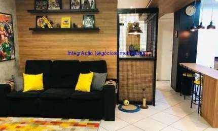 Apartamento MOBILIADO  50m², 01 dormitório e 01 banheiro.  Condomínio com  portaria, segurança, academia, salão de festa, churrasqueira e lavanderia.