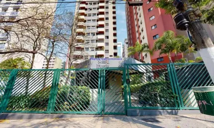 Apartamento 46m², 01 dormitório, 01 banheiro e 01 vaga na garagem.  condomínio com portaria, piscina, salão de festa e academia.  excelente