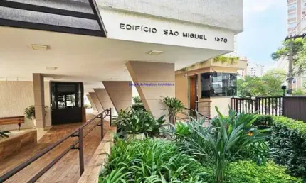 Apartamento 96m², 02 dormitórios (sendo 01 suíte), 21 banheiros e 01 vaga na garagem.    condomínio com portaria e salão de festa.   excelente