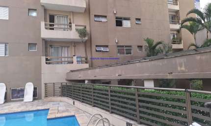 Apartamento 80m², 02 dormitórios, 01 banheiro e 01 vaga de garagem.  Condomínio com portaria, segurança, piscina, academia e salão de festas.